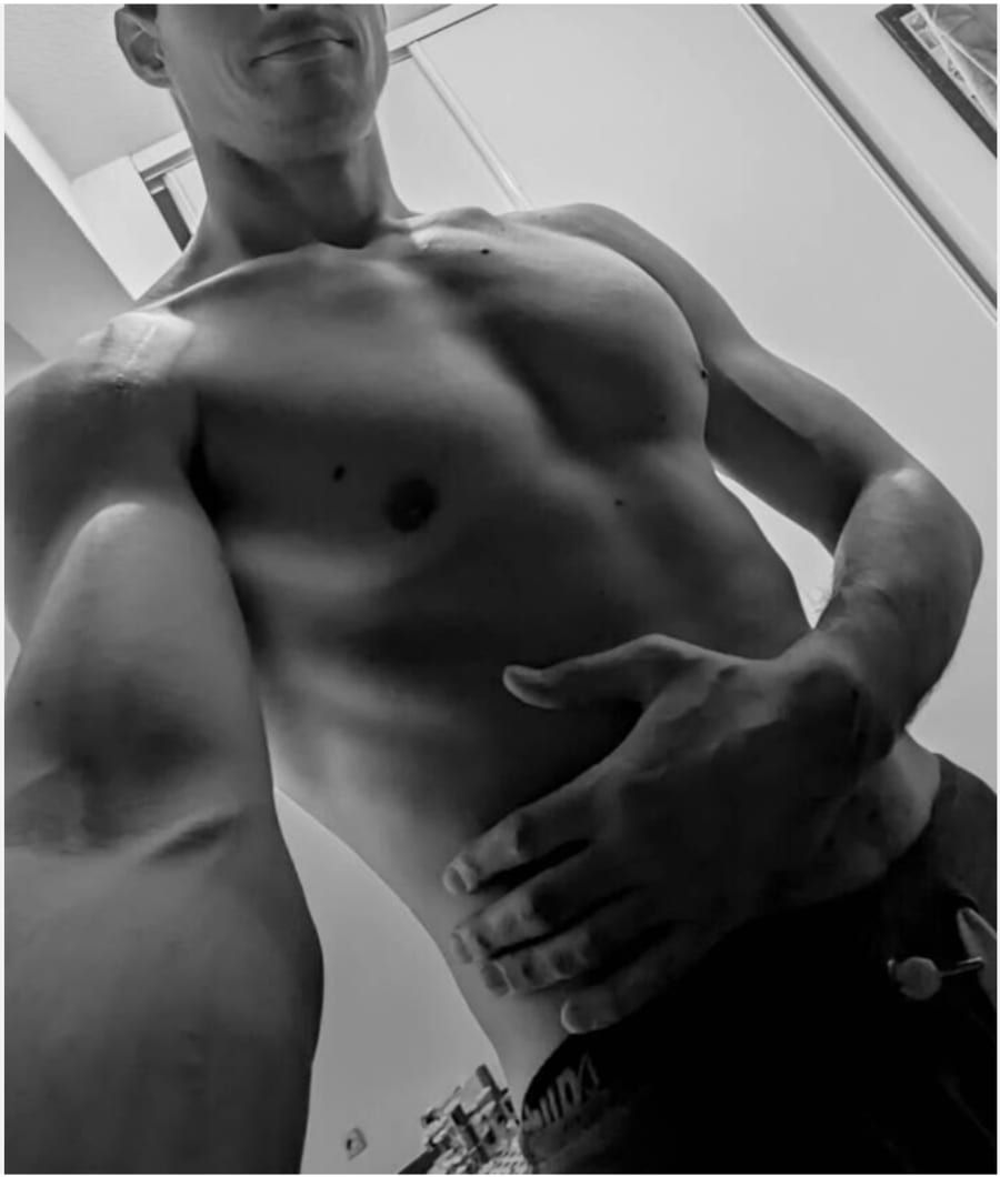 Profil de Ellias